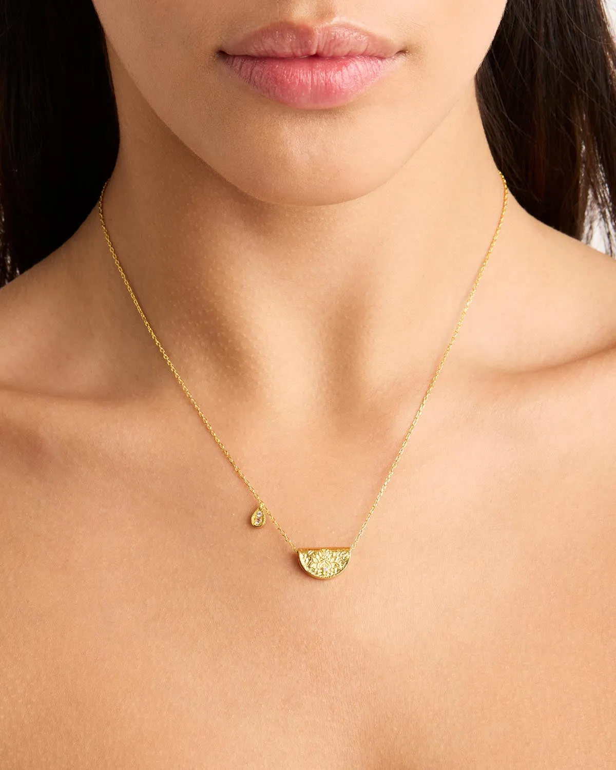 18k Gold Vermeil Lotus Birthstone Necklace - June - Moonstone Bycharlotte