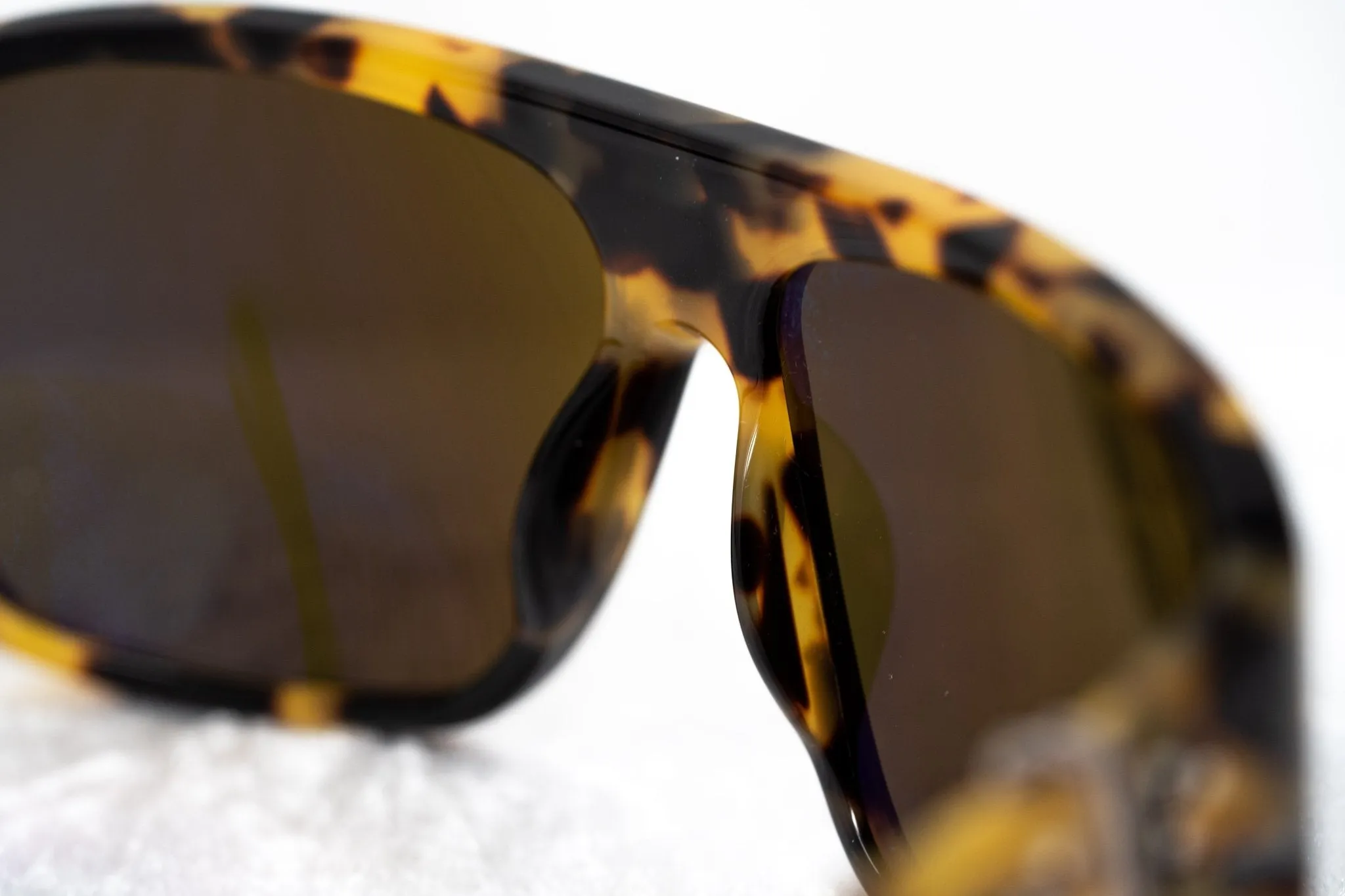 Ann Demeulemeester Men's Sunglasses Oversized Tortoise Shell and Brown AD31C2SUN