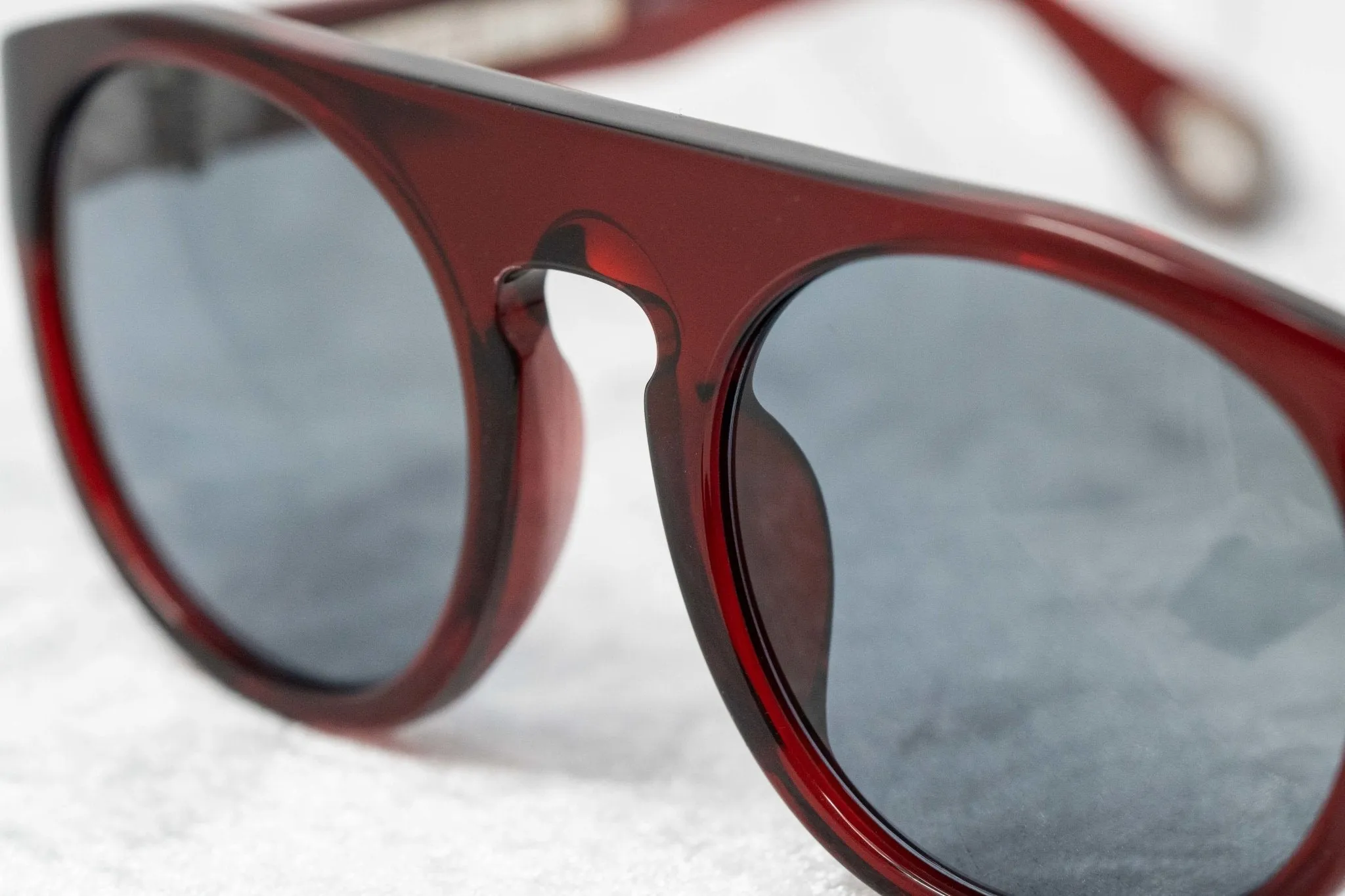 Ann Demeulemeester Sunglasses Flat Top Round Bordeaux Red and Blue