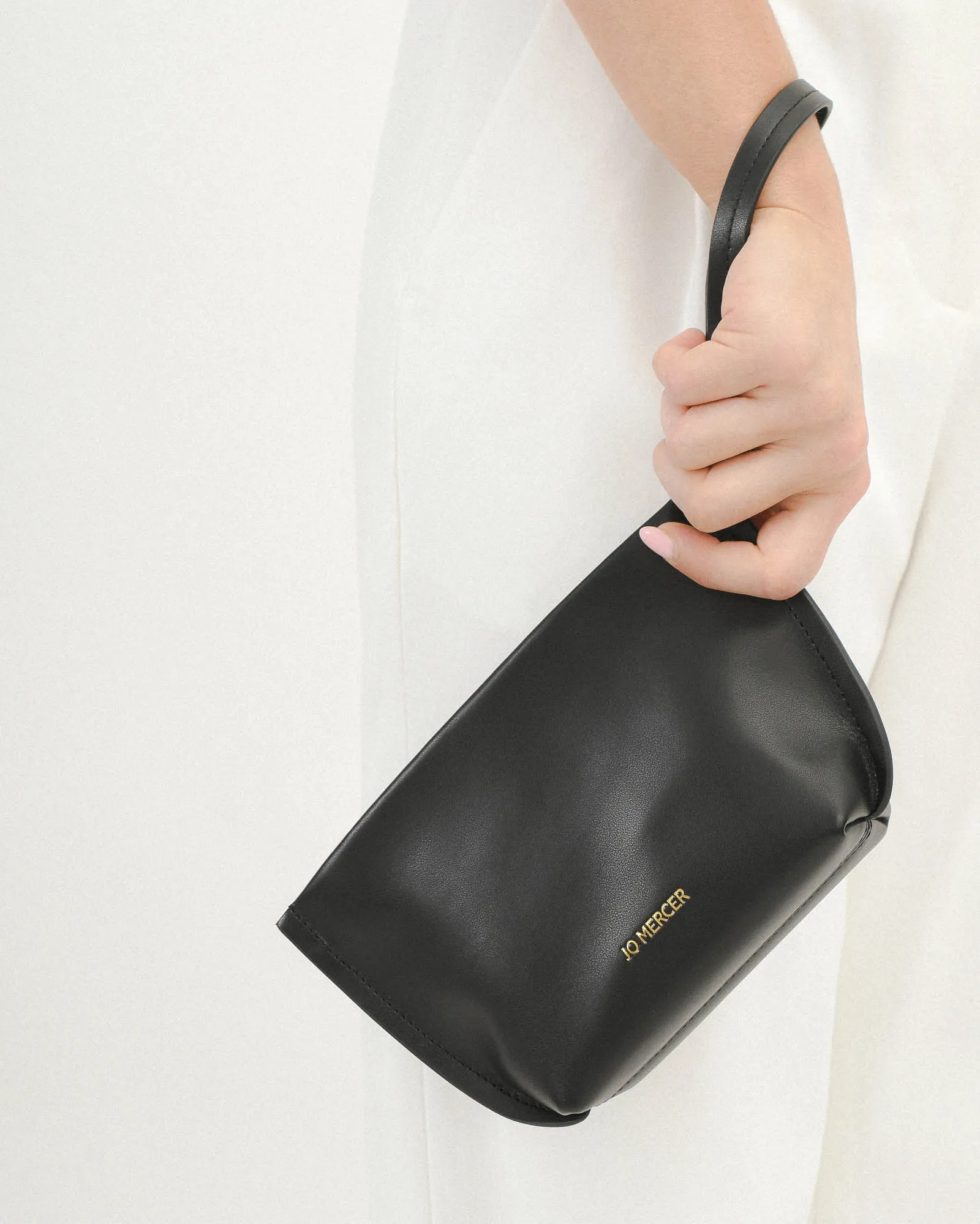 BONITO POUCH BAG BLACK LEATHER Jo Mercer