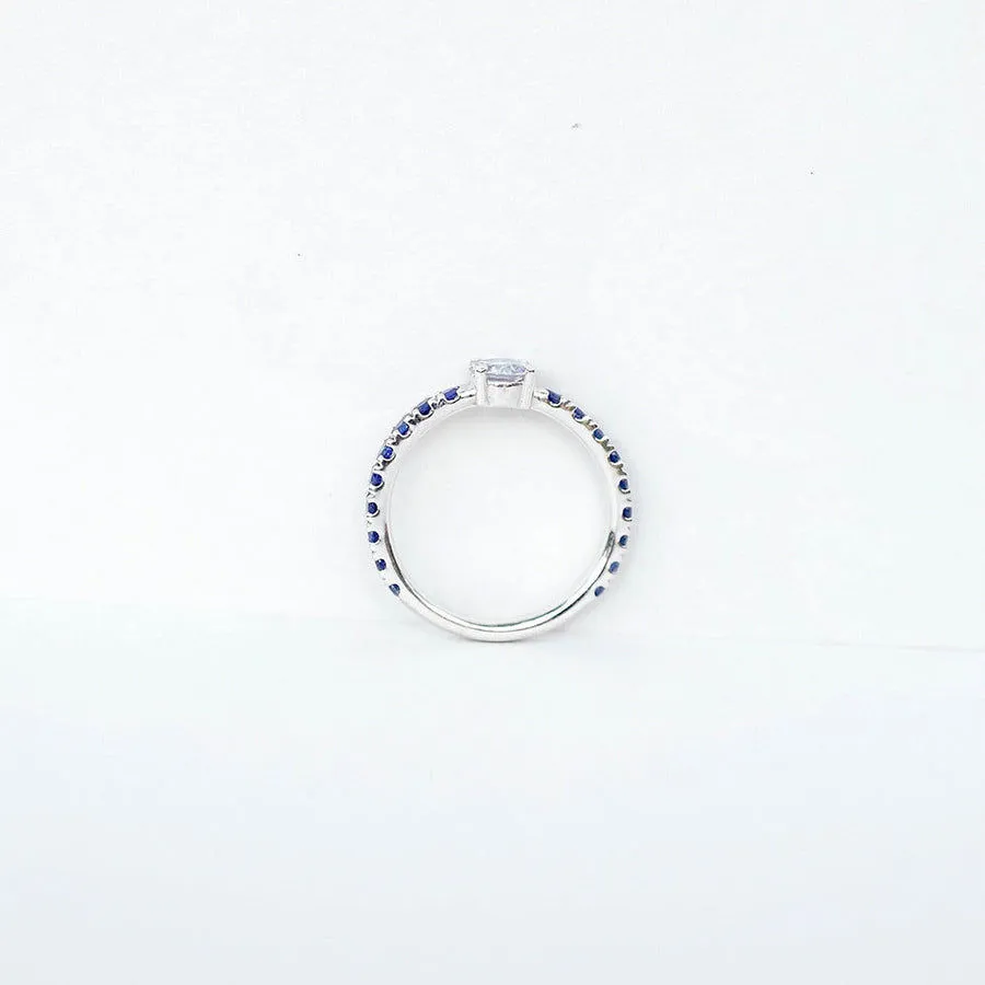 Candy Shades of Blue 18K Whitegold Ring w. Sapphires