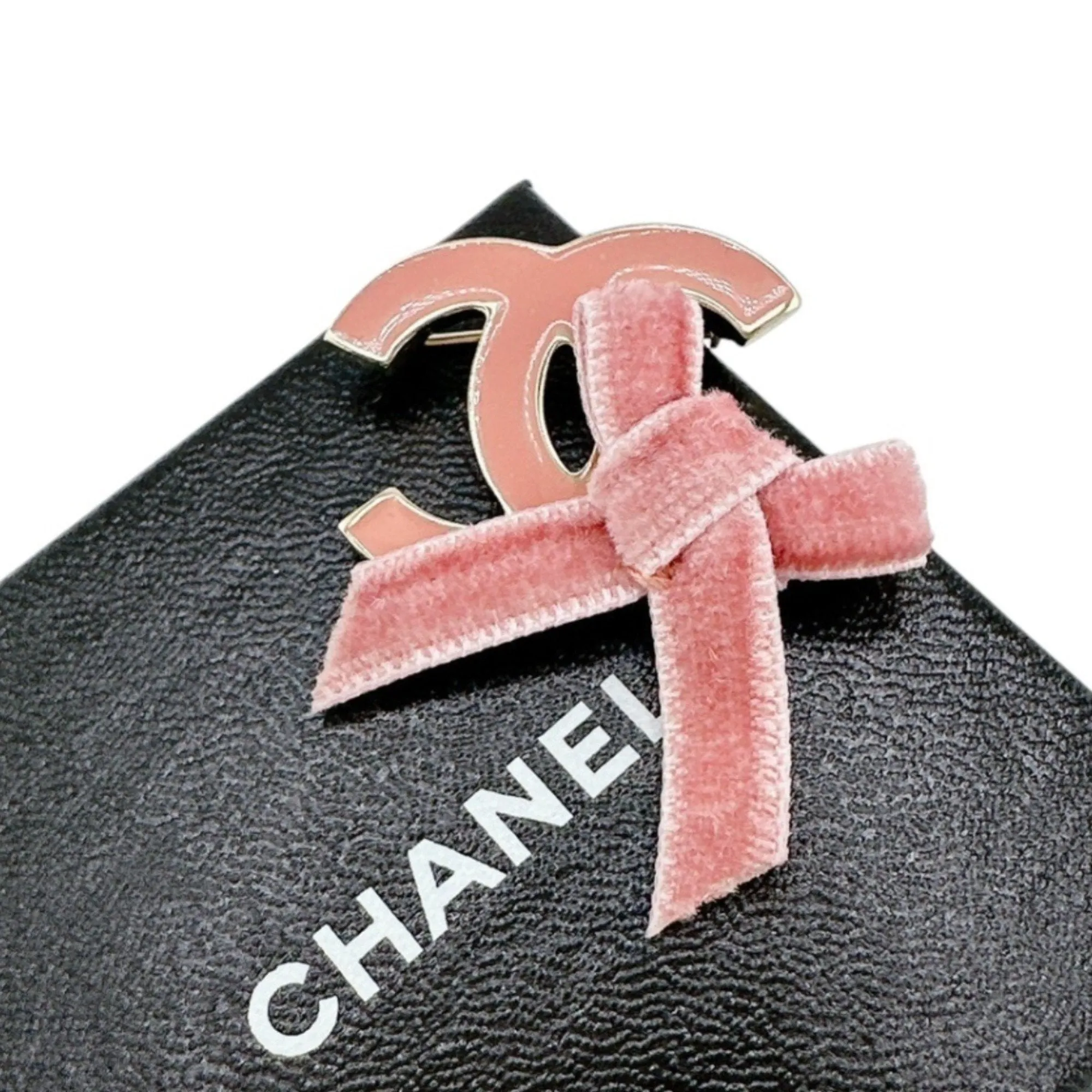 Chanel Brooch (Pre-Owned)