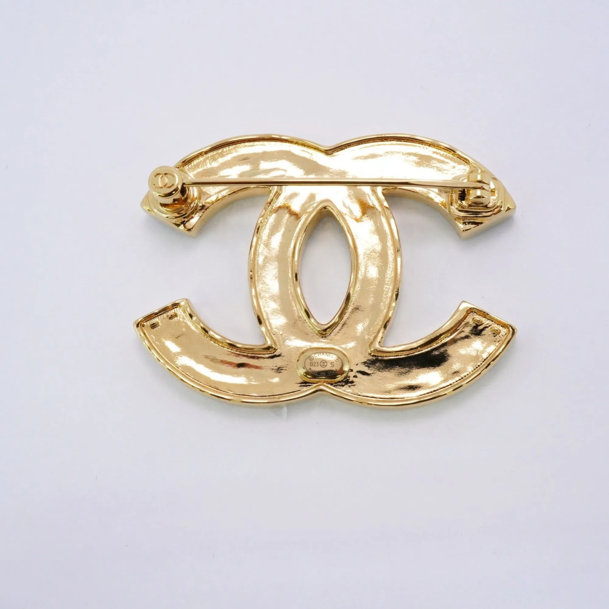 Chanel gold gold Plating Brooch (Pre-Owned)