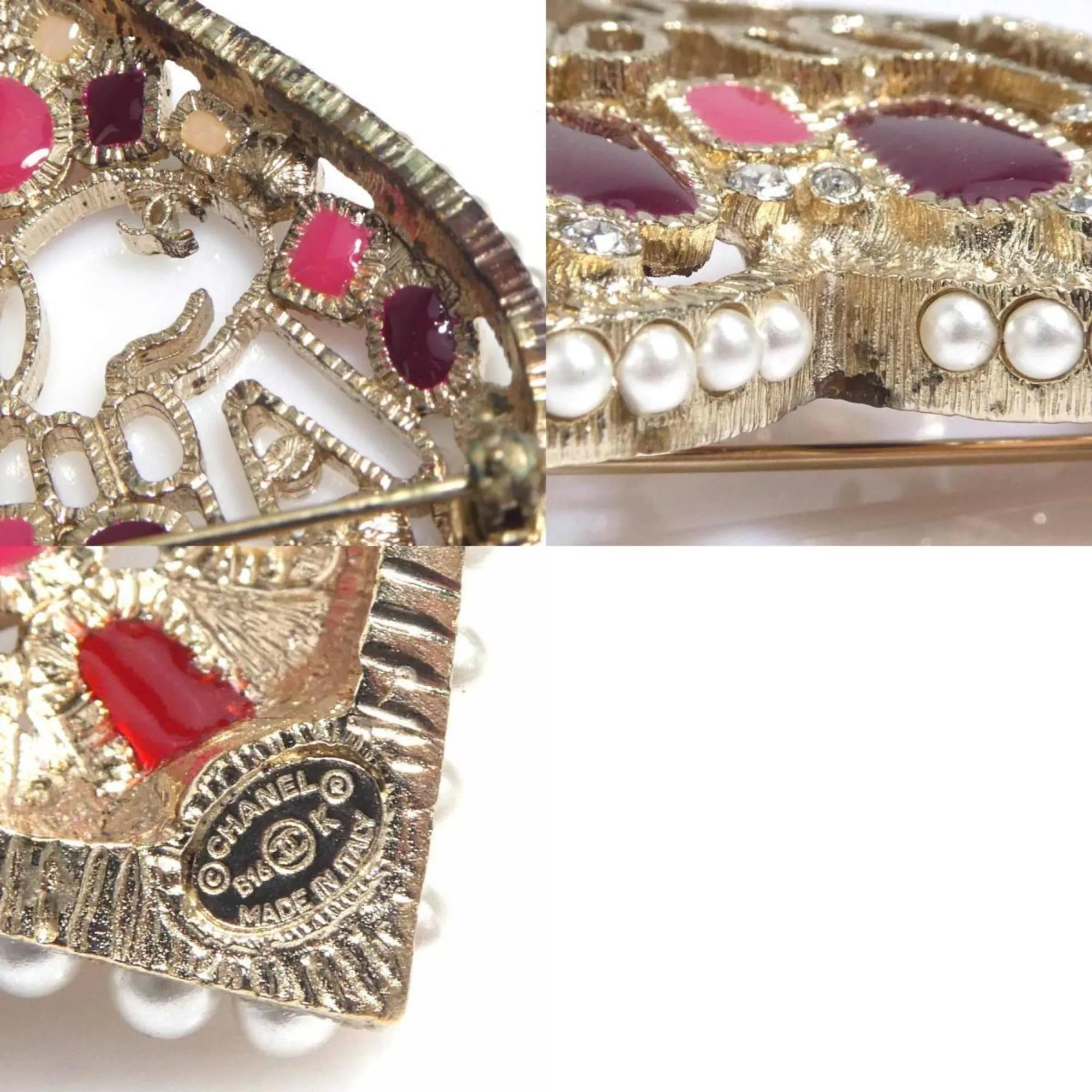 Chanel gold Metal Brooch (Pre-Owned)