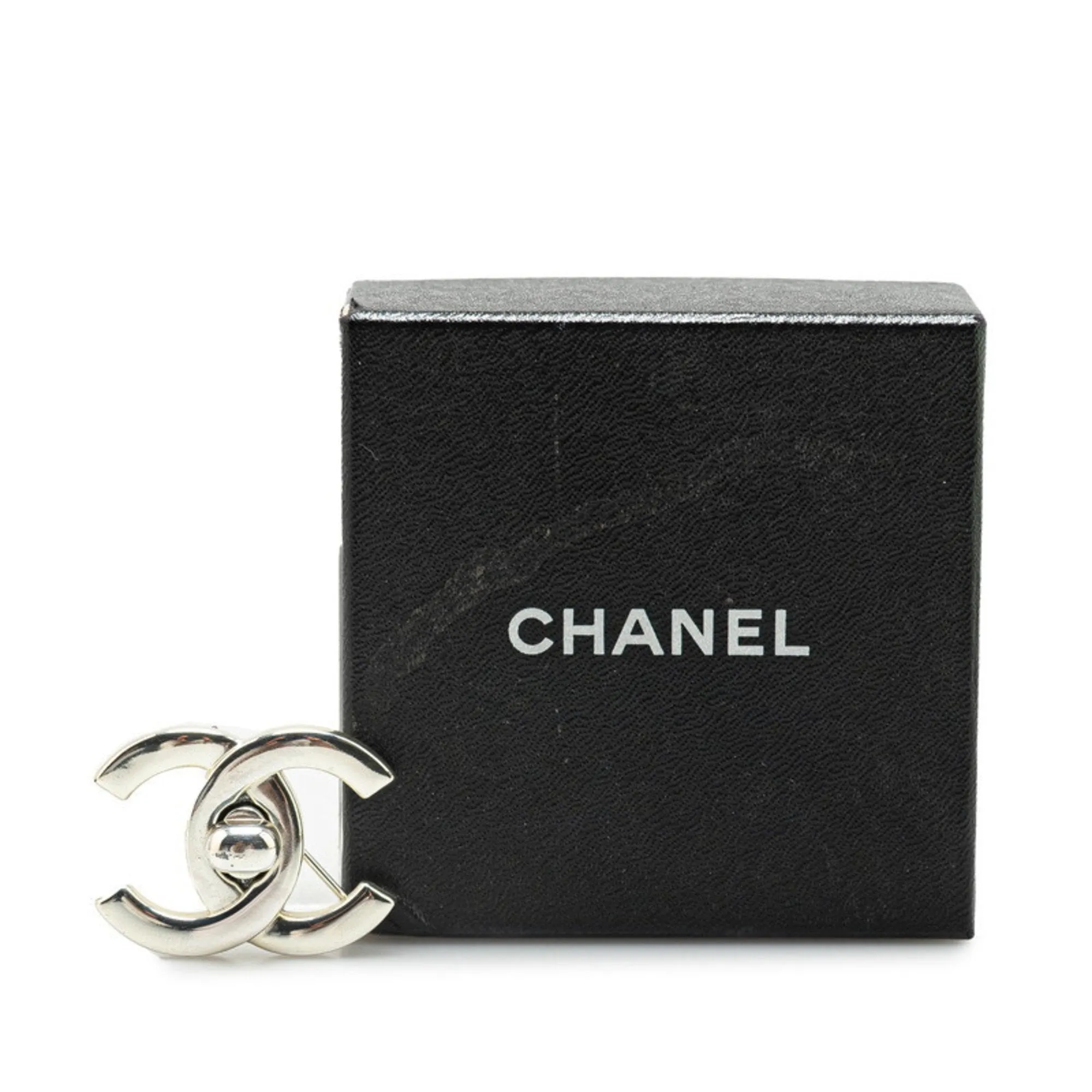 Chanel Metal Brooch (Pre-Owned)