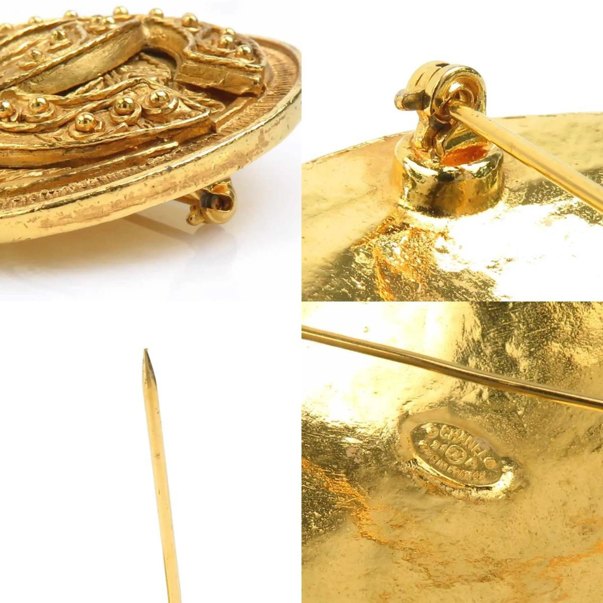 Chanel Metal Brooch (Pre-Owned)