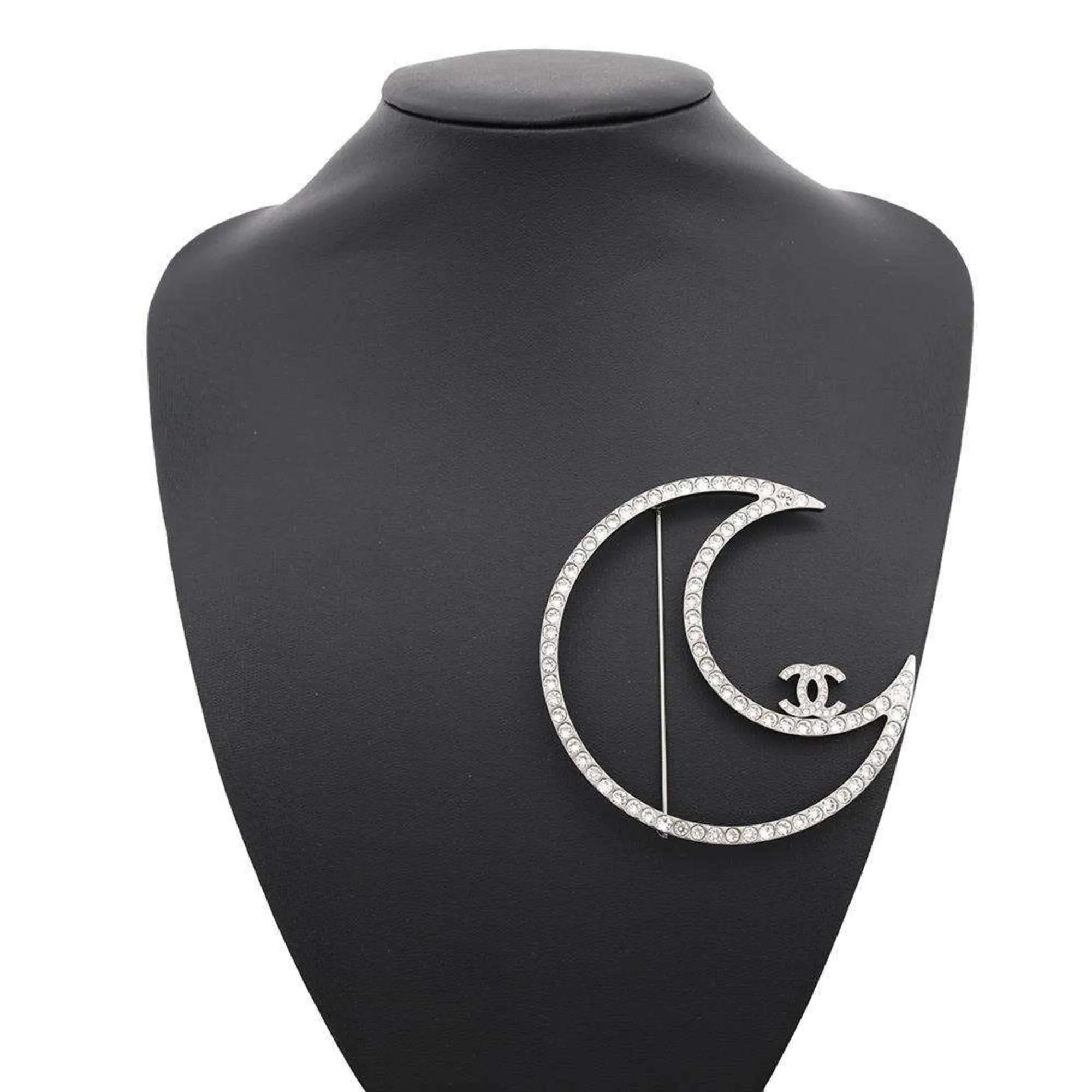 Chanel Metal Brooch (Pre-Owned)