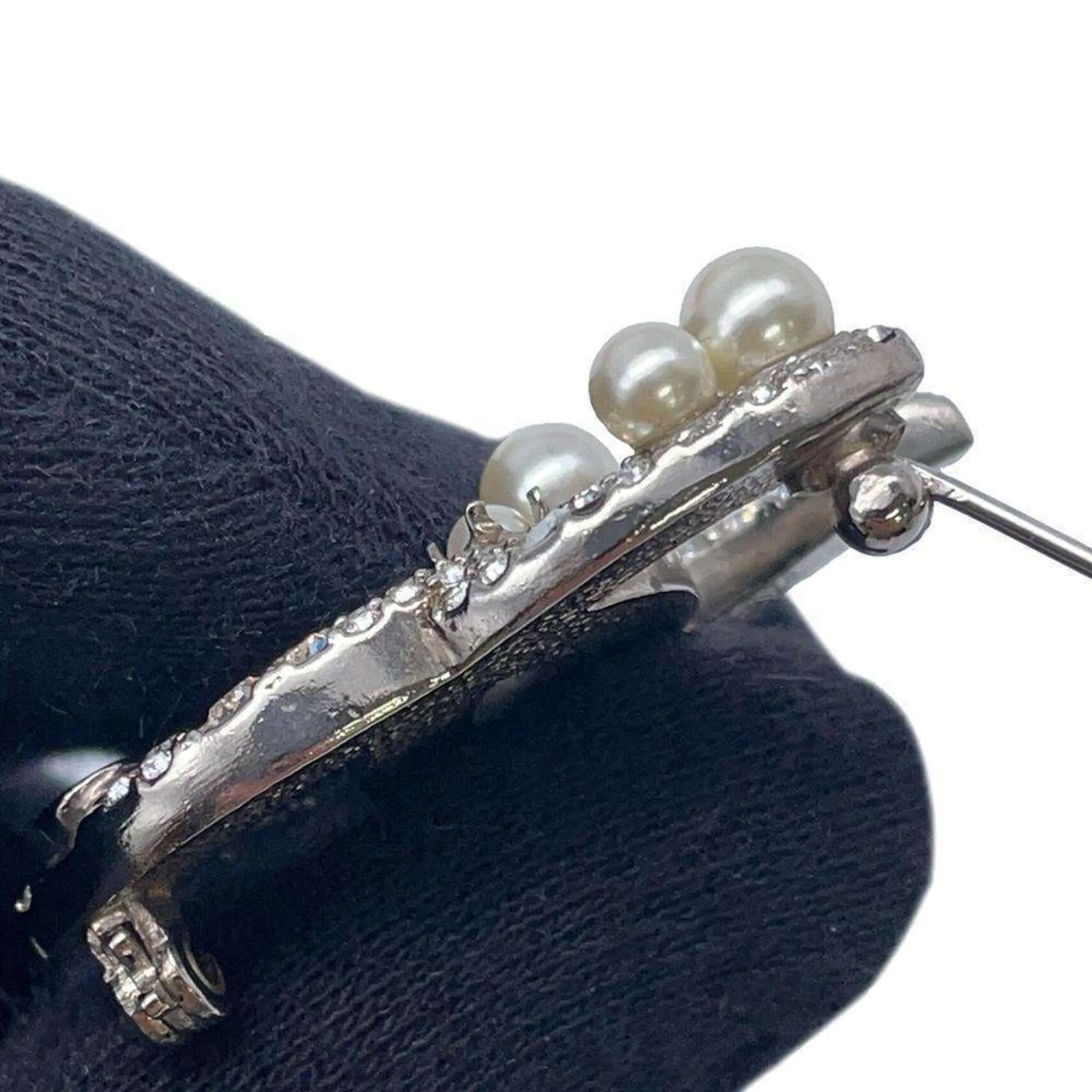 Chanel Metal Brooch (Pre-Owned)