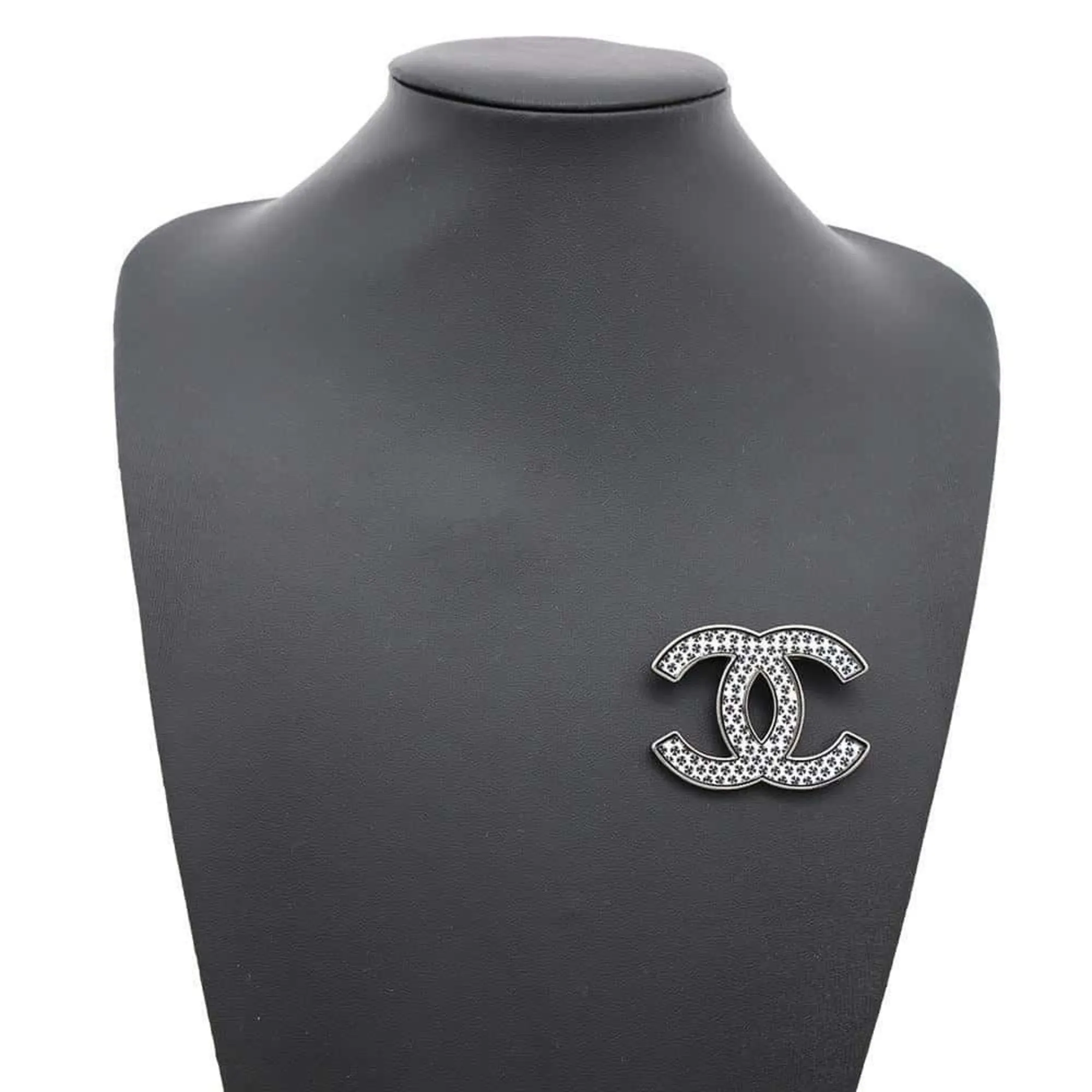 Chanel Metal Brooch (Pre-Owned)