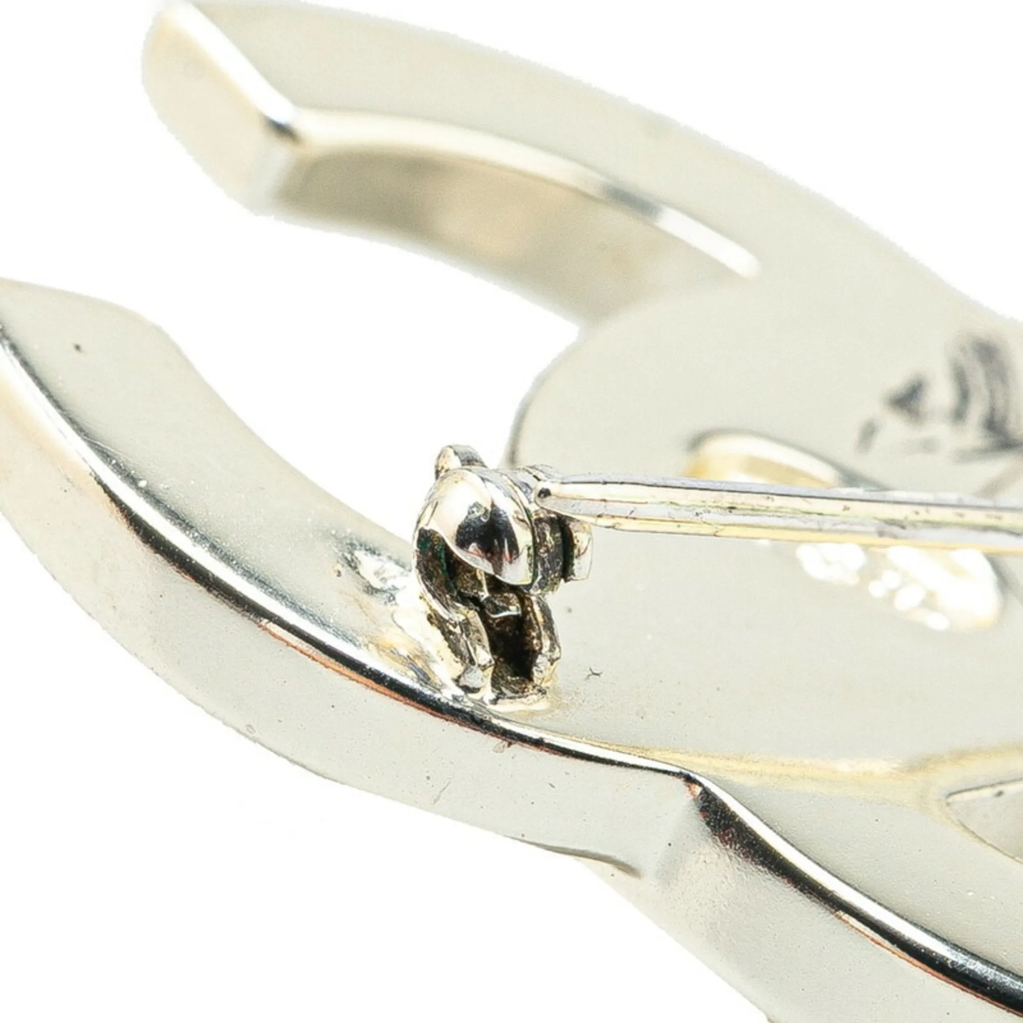 Chanel Metal Brooch (Pre-Owned)