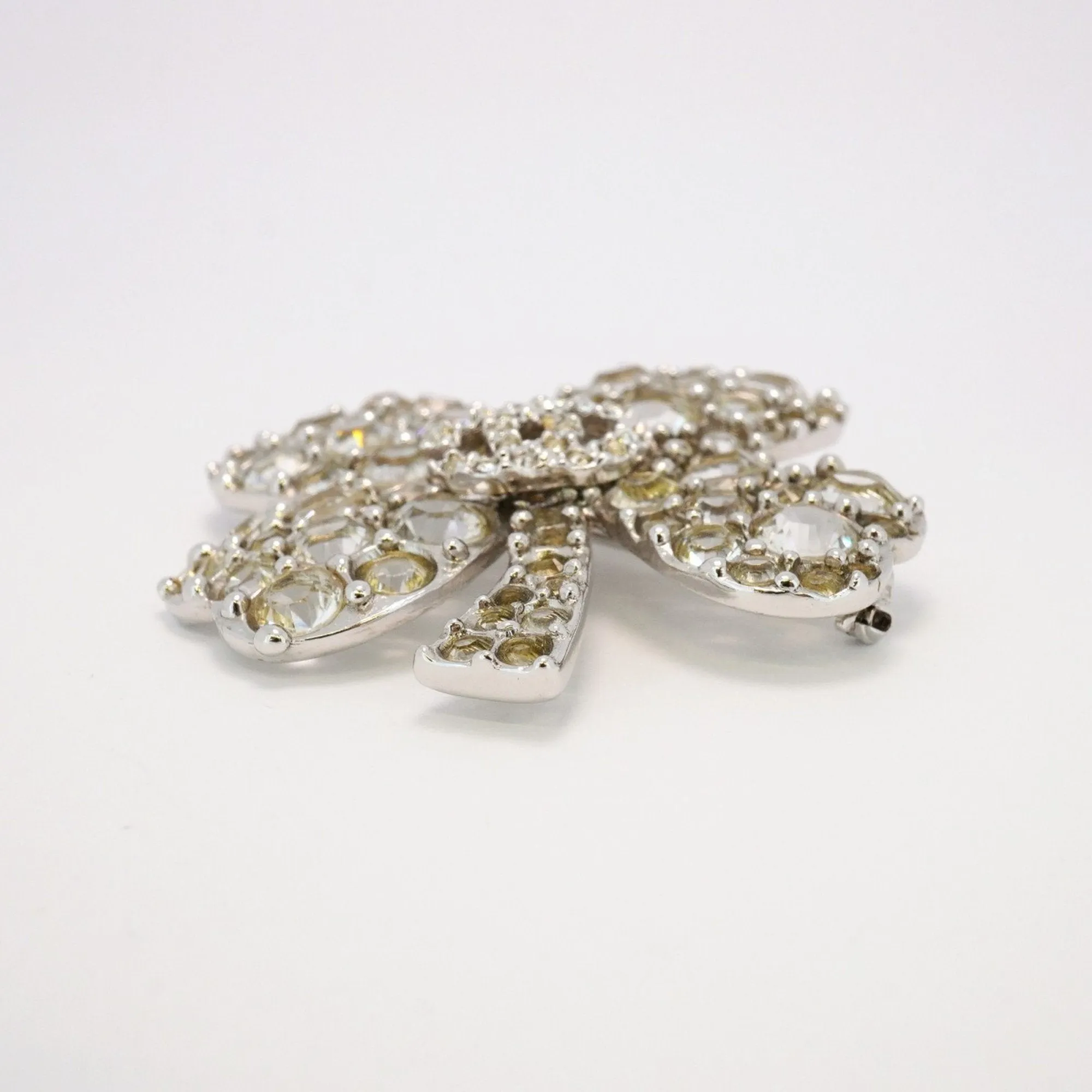 Chanel Metal Brooch (Pre-Owned)