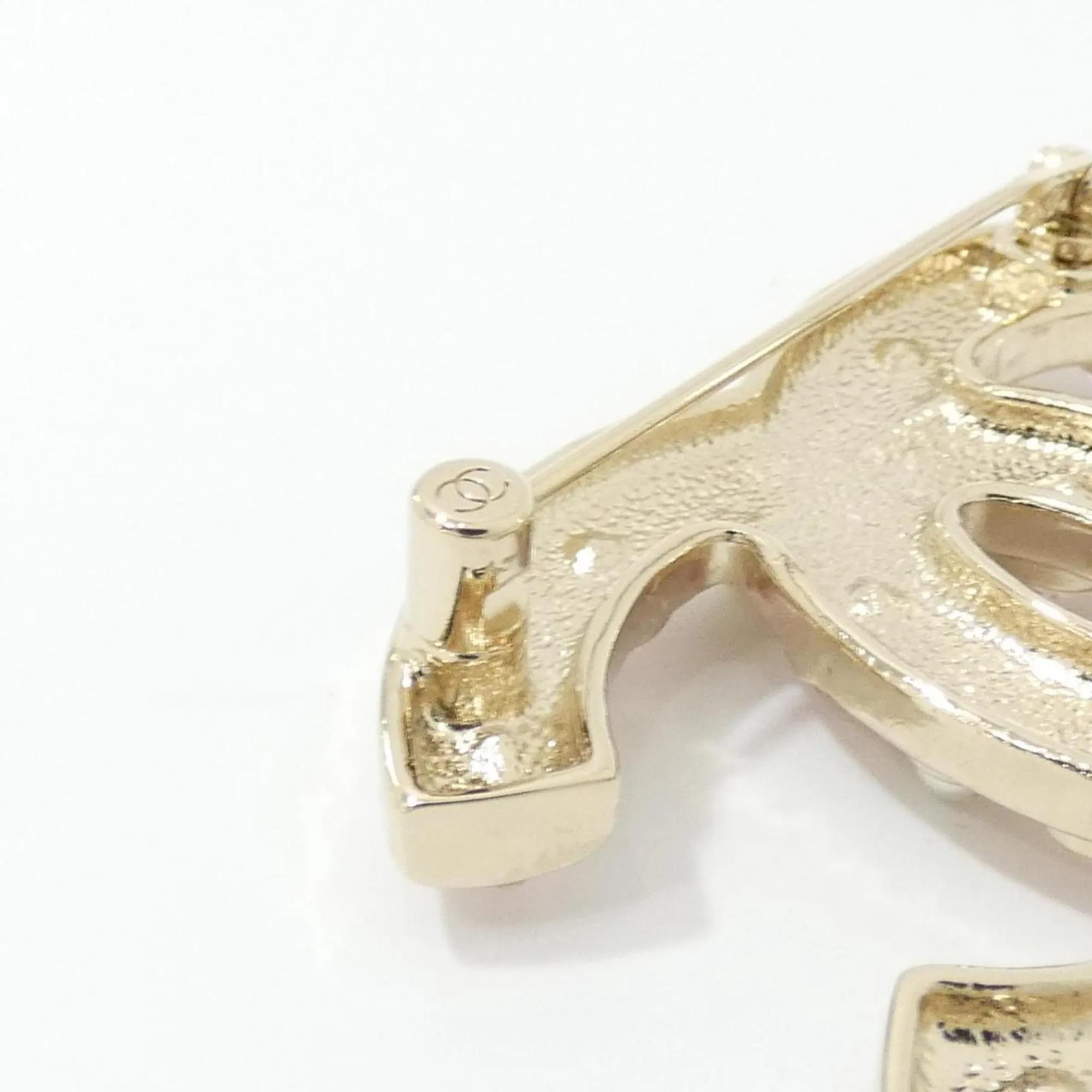 Chanel pink Brooch (Pre-Owned)