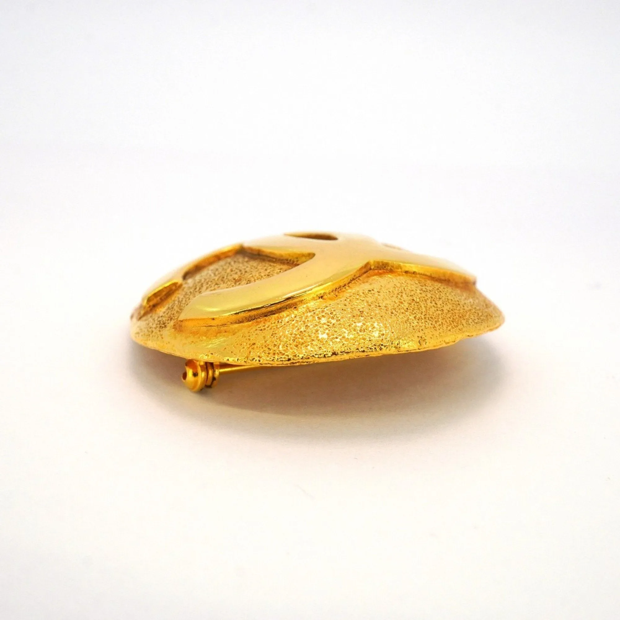 Chanel  Plating Brooch (Pre-Owned)
