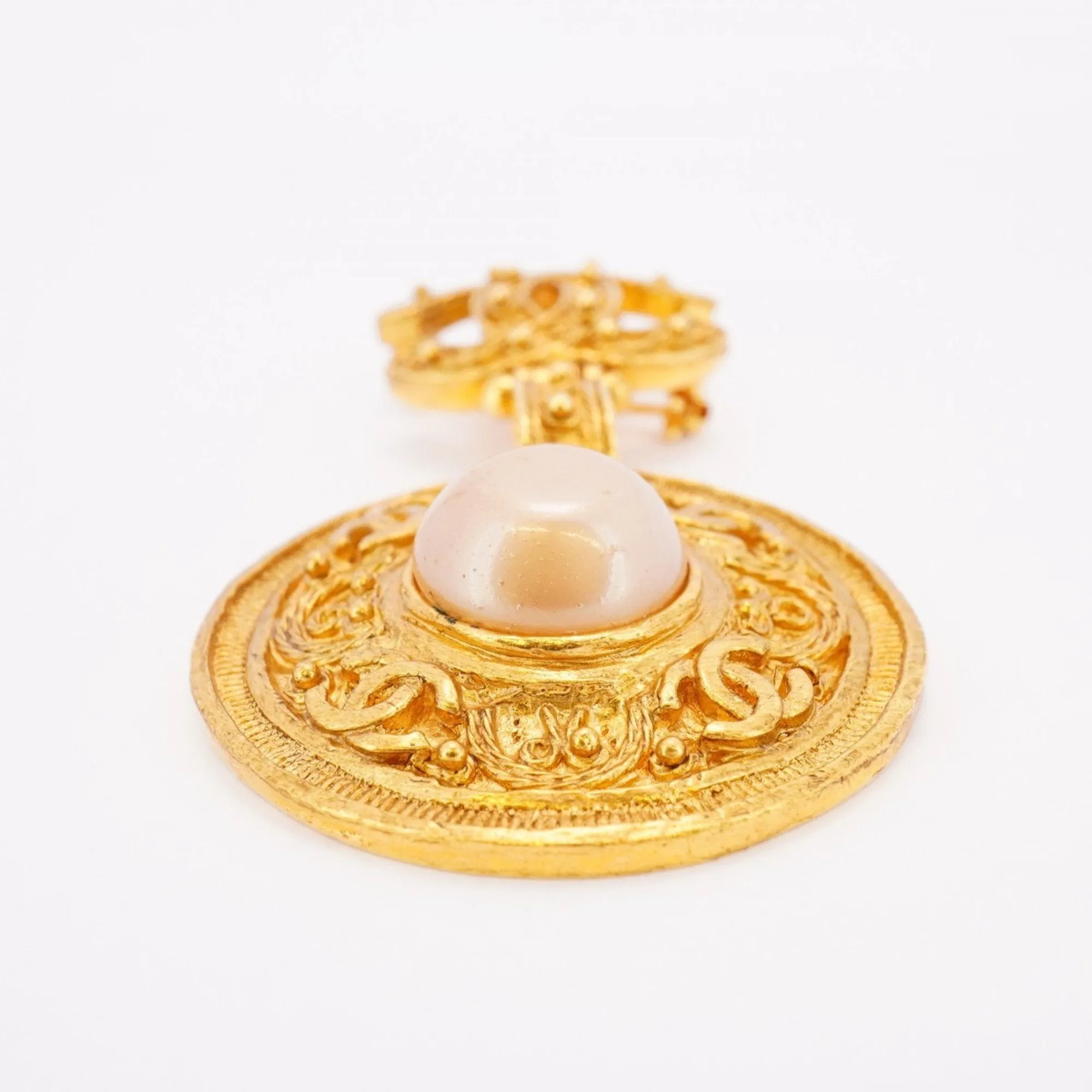 Chanel  Plating Brooch (Pre-Owned)