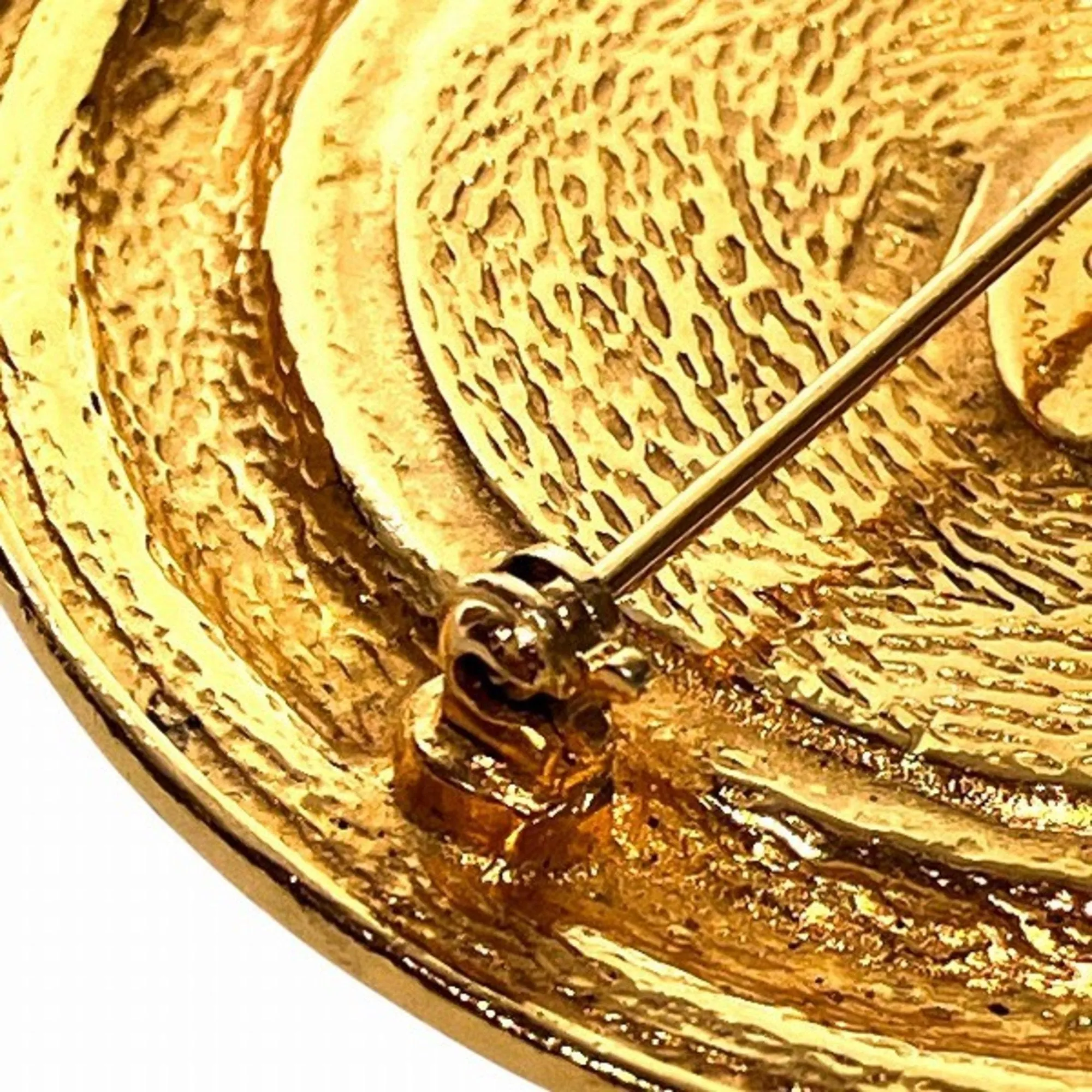 Chanel  Plating Pin Brooch (Pre-Owned)