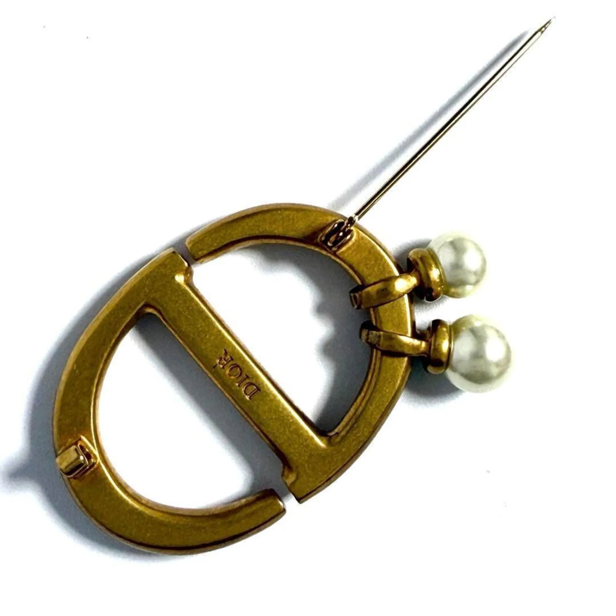 Christian Dior Metal Brooch (Pre-Owned)