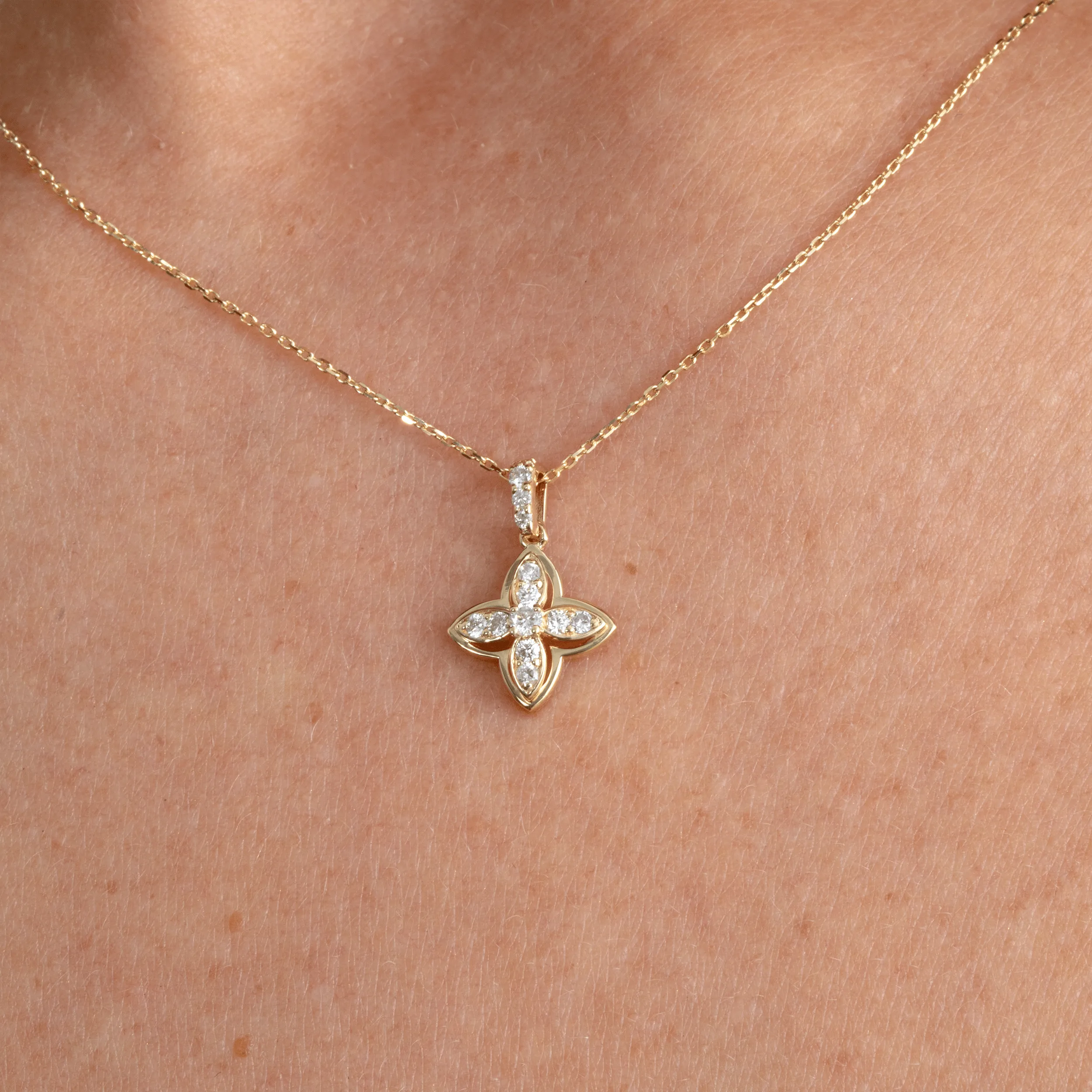 Diamond Clover Necklace, Yuna SARAHELISE