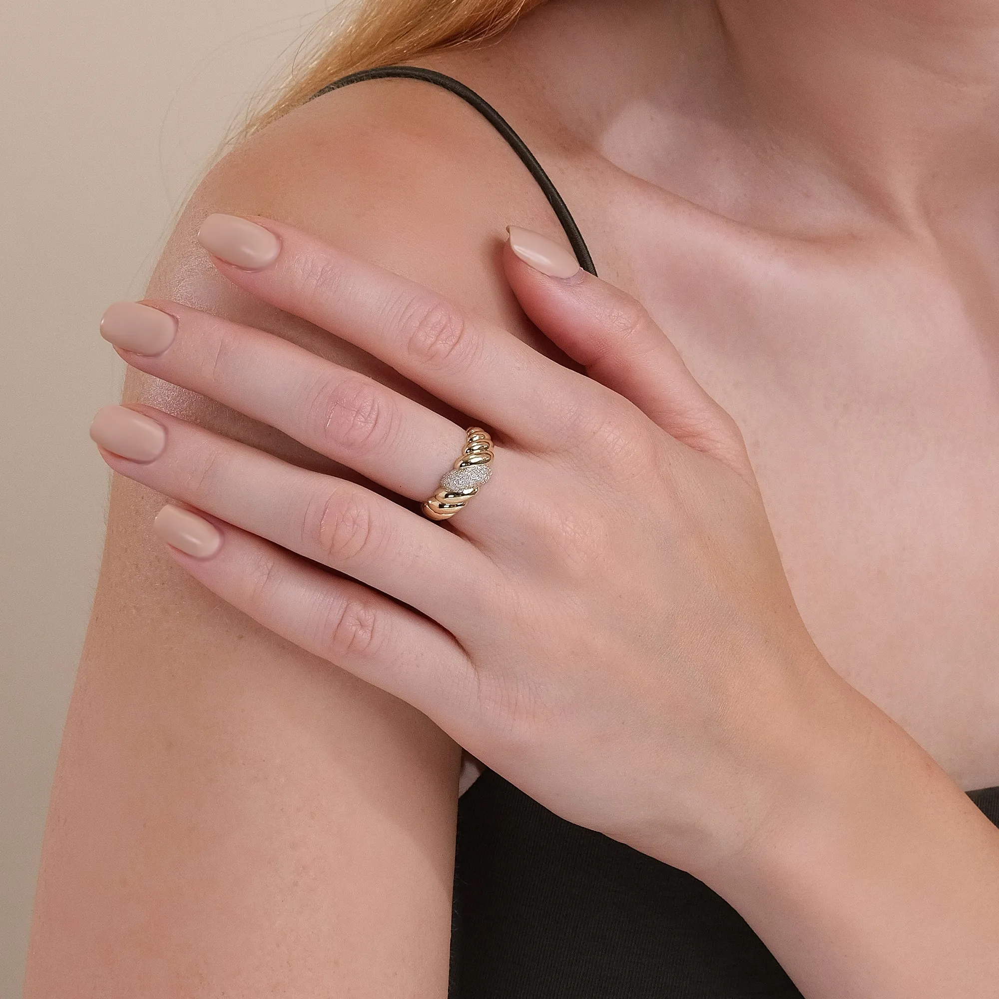 Diamond Croissant Ring, Amina SARAHELISE