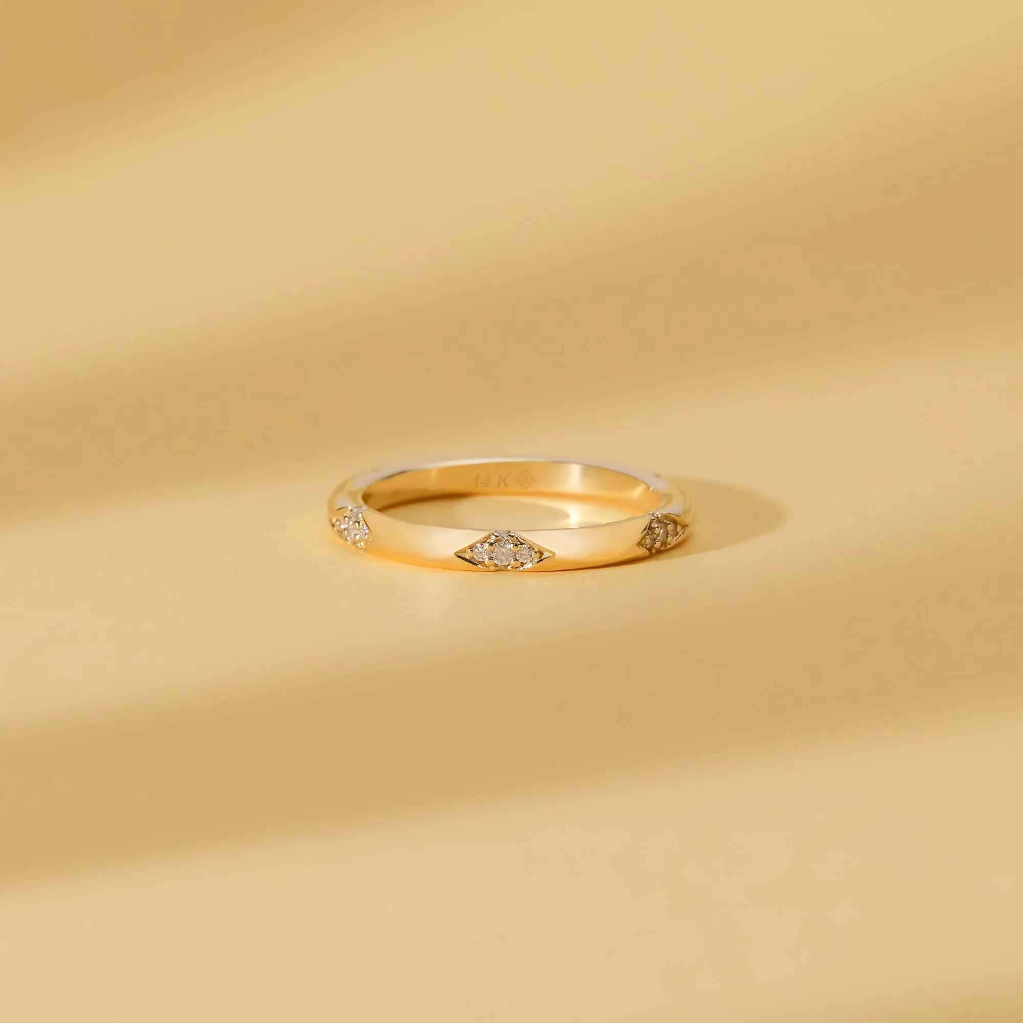 Distance Diamond Ring, Nadia SARAHELISE
