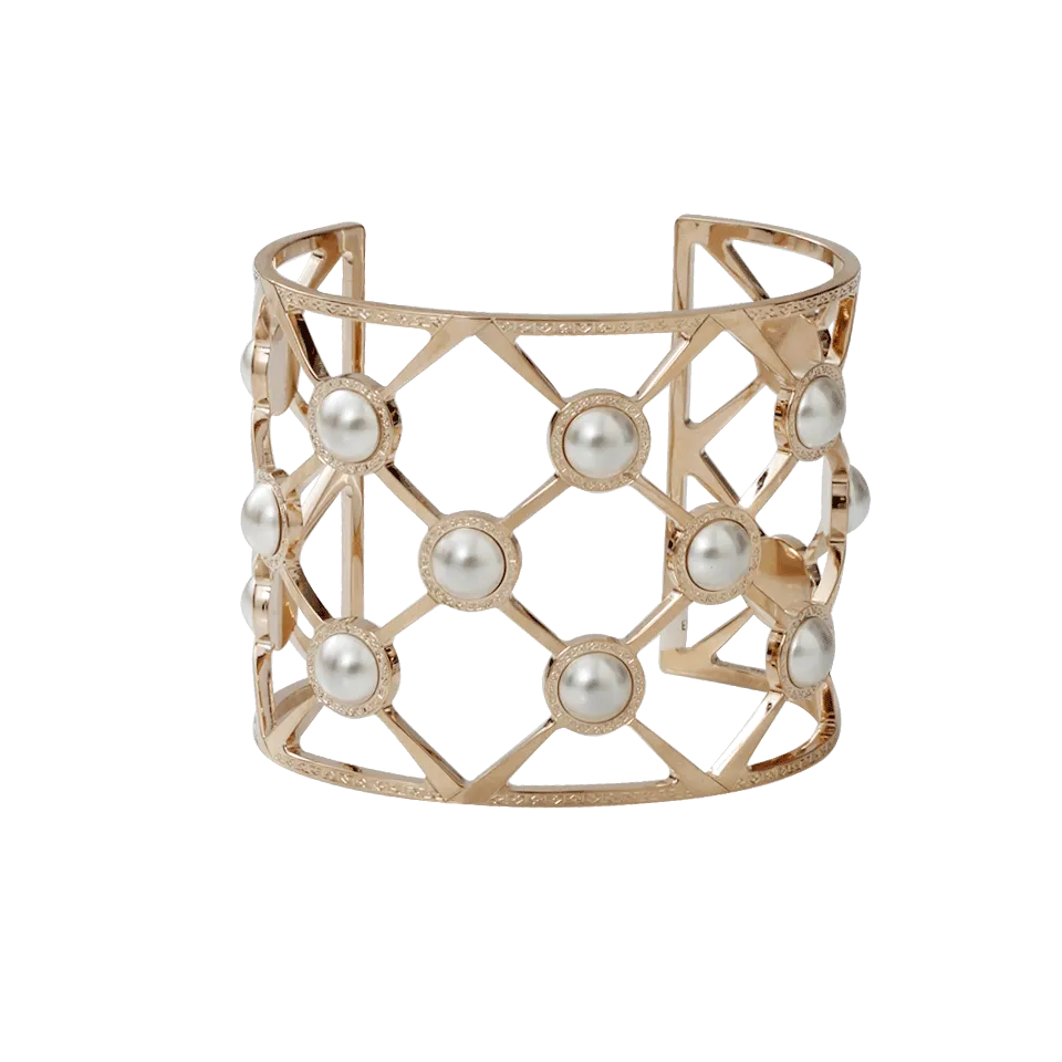 Elizabeth Wide Pearl Cuff
