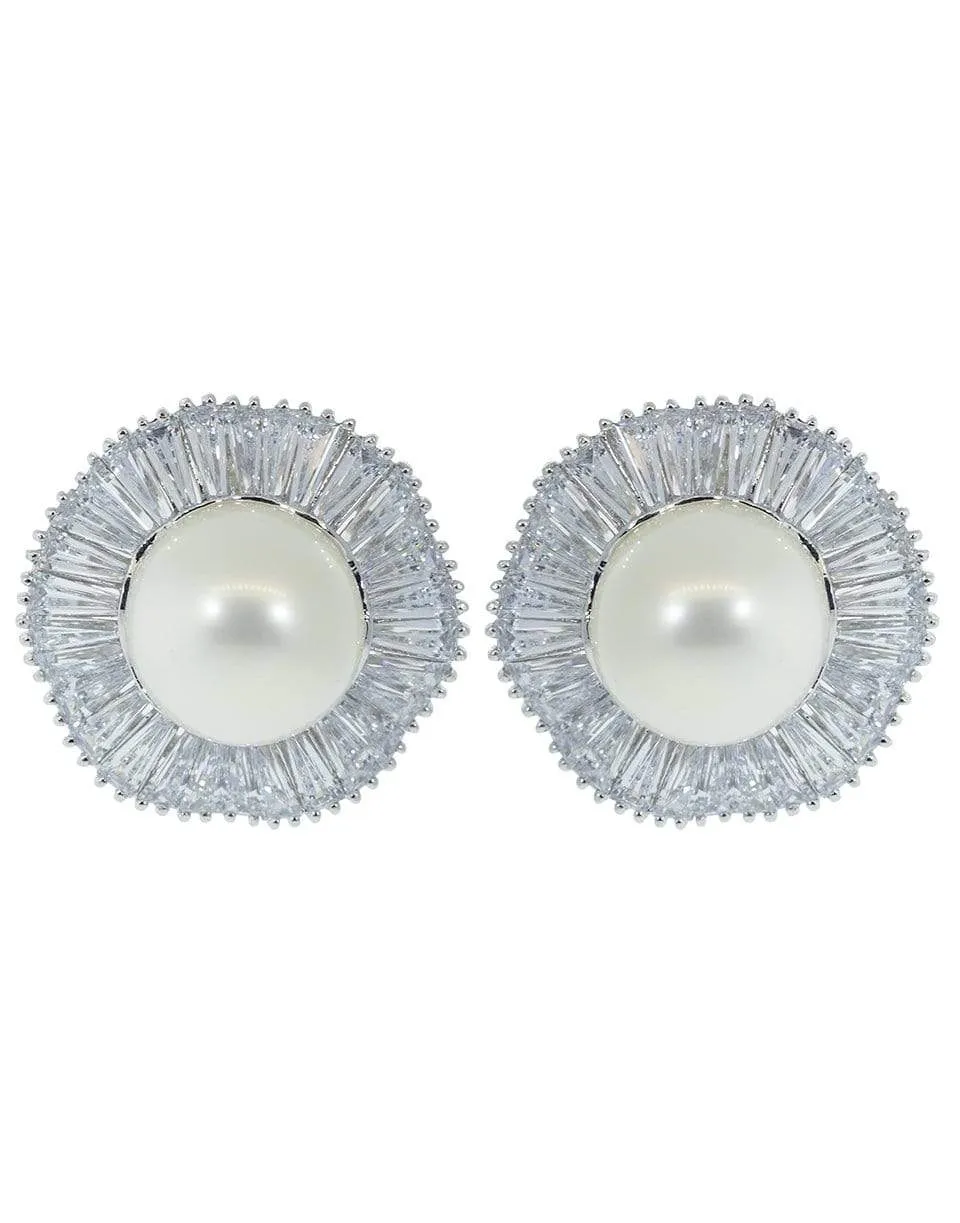 Pearl Center Stud Earrings