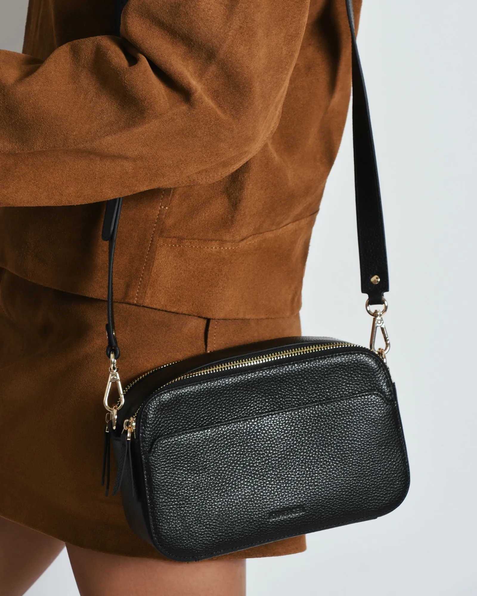 PHOEBE CROSSBODY BAG BLACK LEATHER Jo Mercer
