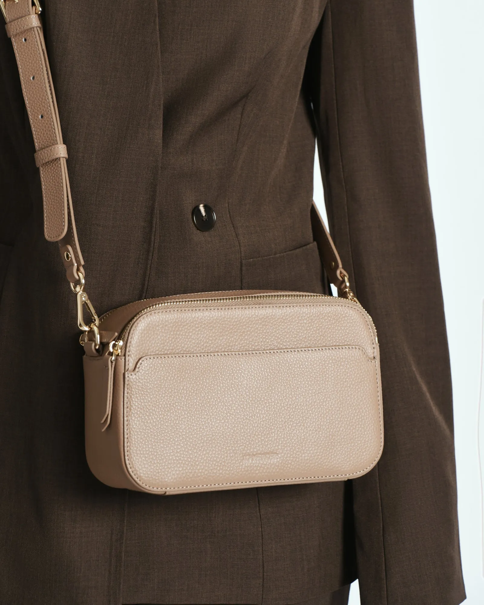 PHOEBE CROSSBODY BAG TAUPE LEATHER Jo Mercer