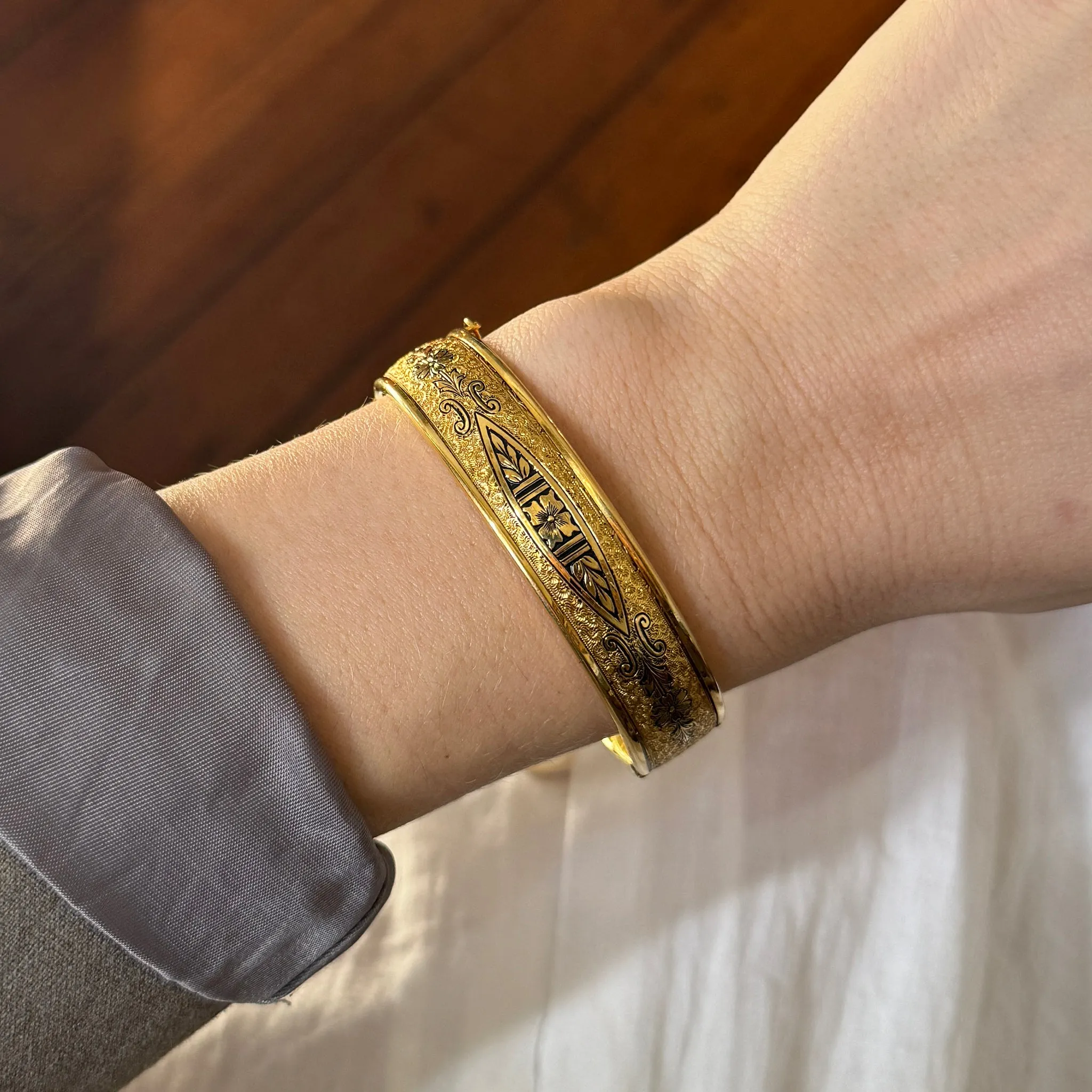 Victorian Taille dEpargn Gold-Filled Bangle